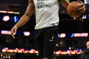 字母哥重要时刻出色防守，美国队带队取胜！